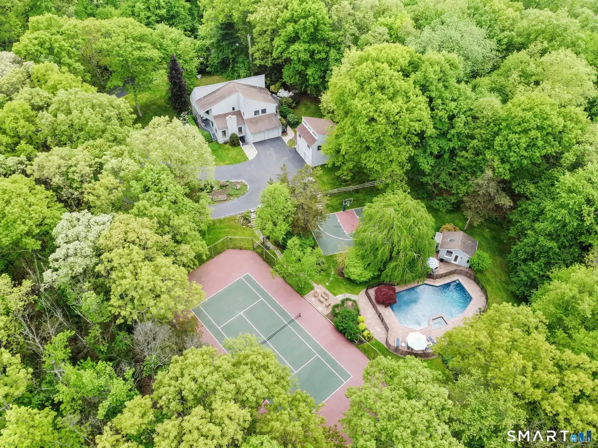 7 White Oak Lane, Weston, CT 06883 - #1