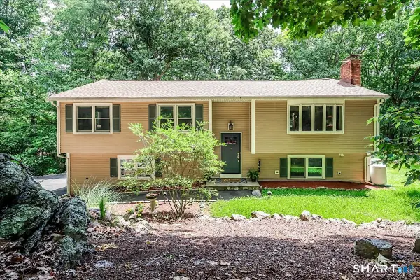 23 Cedar Hill Road, Newtown, CT 06470