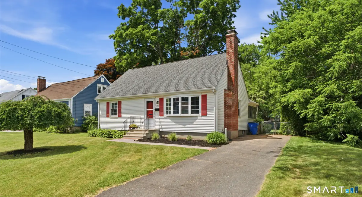 101 Federal Street, West Hartford, CT 06110 - #1
