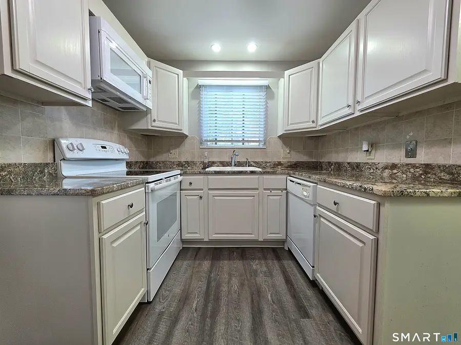 24 Heritage Village #A, Southbury, CT 06488 - #3