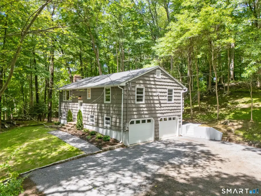 9 New Light Drive, Danbury, CT 06810 - #2