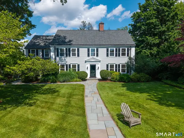 10 Colony Road, West Hartford, CT 06117