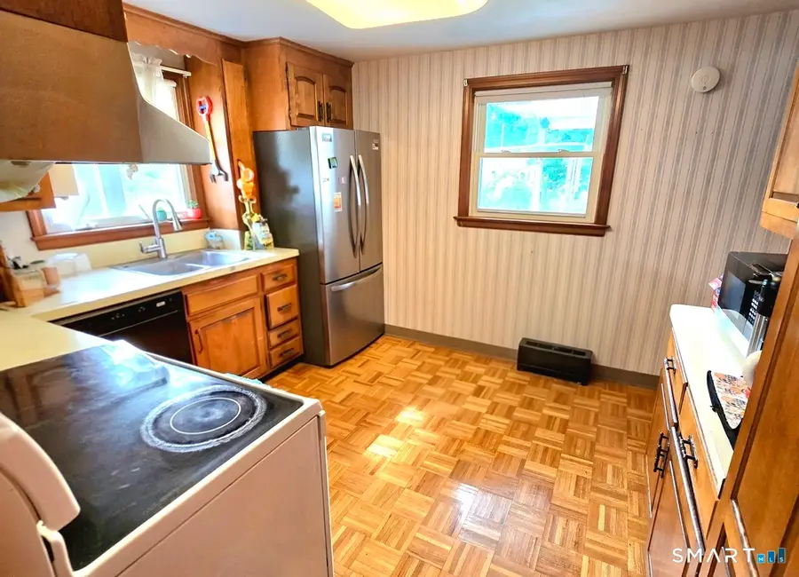 66 Saint Augustine Street, West Hartford, CT 06110 - #3