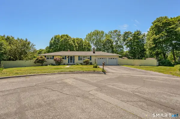 25 Sandy Hollow Drive, Waterford, CT 06385