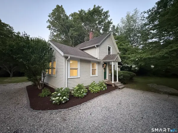 179 Niantic River Road, Waterford, CT 06385