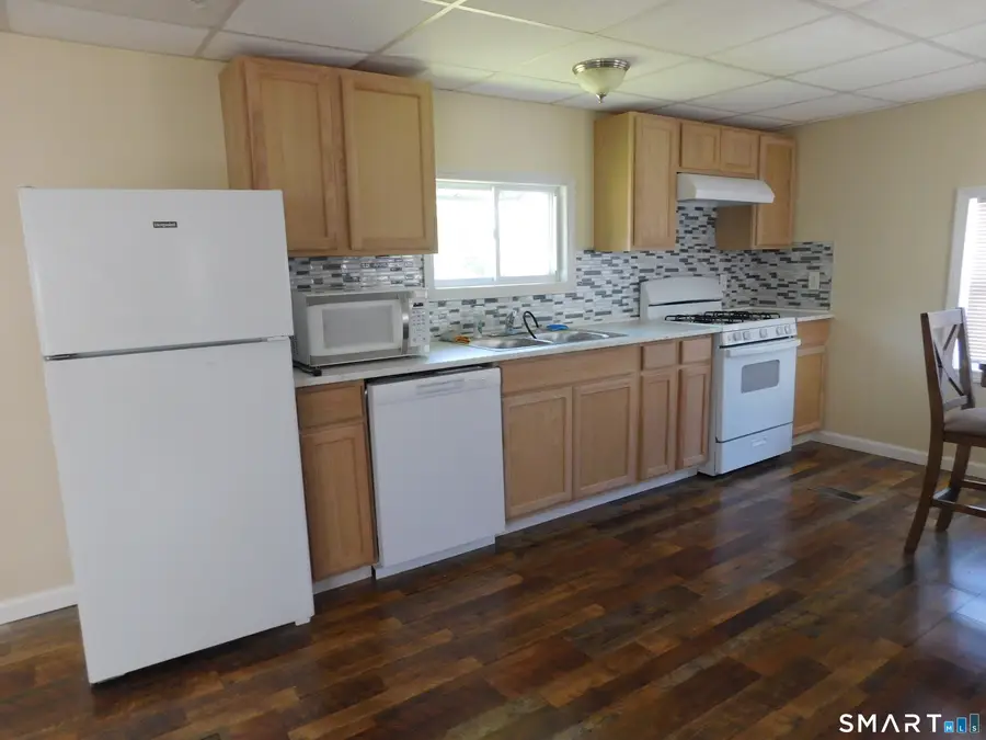 24 E Street, Groton, CT 06340 - #2