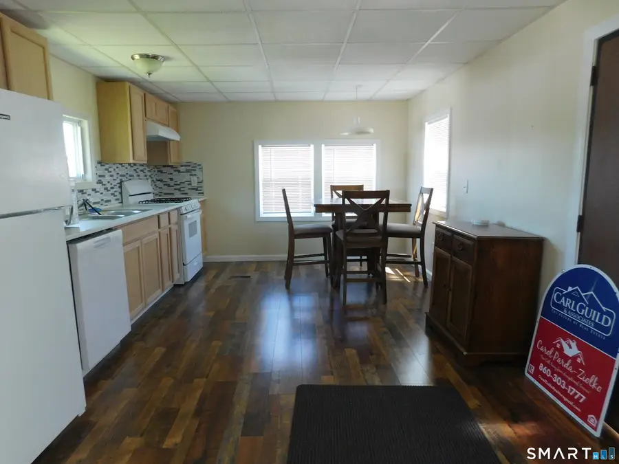 24 E Street, Groton, CT 06340 - #3
