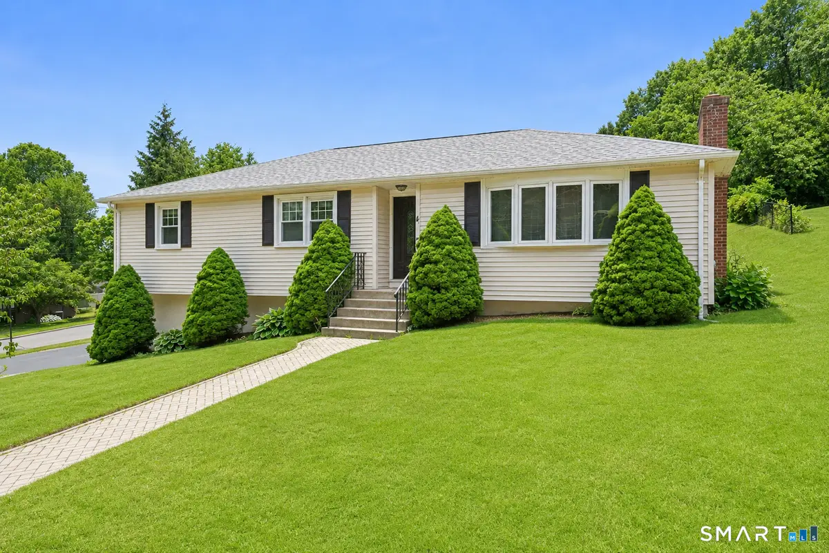 4 Pierson Drive, West Haven, CT 06516 - #1