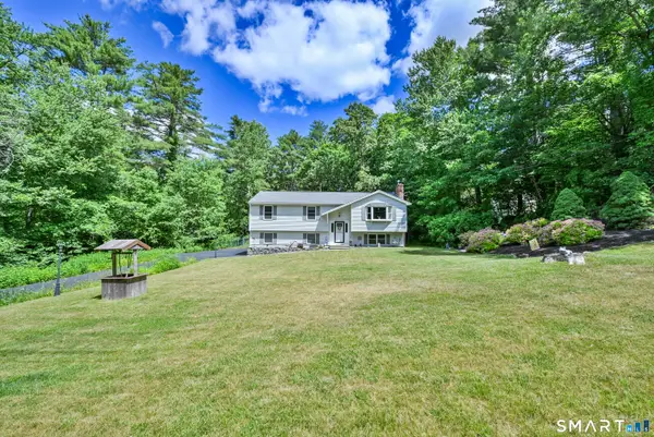 286 Quaddick Town Farm Road, Thompson, CT 06277