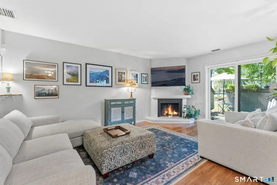 11 Willow Lane #11, Avon, CT 06001 - #3
