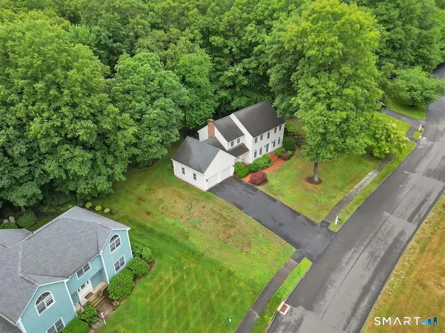 11 Dunne Wood Court, Unionville, CT 06085 - #3