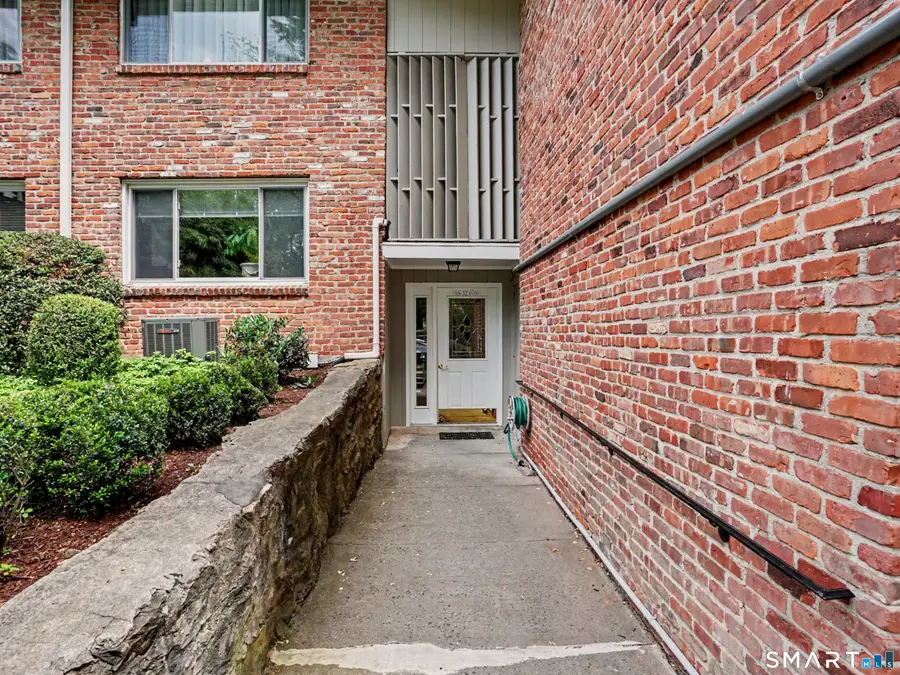 18 Southport Woods Drive #18, Southport, CT 06890 - #3