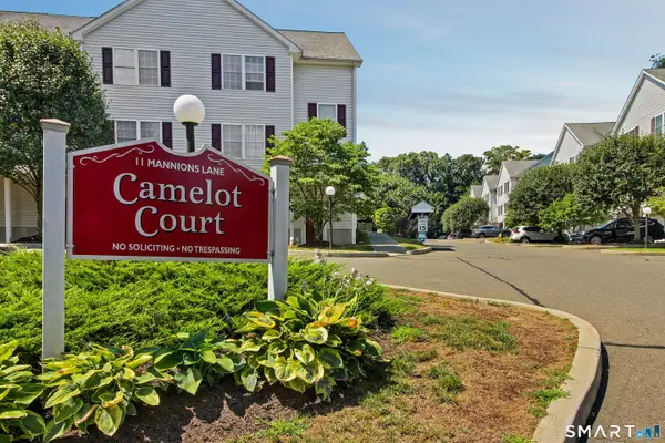 11 Mannions Lane #8, Danbury, CT 06810