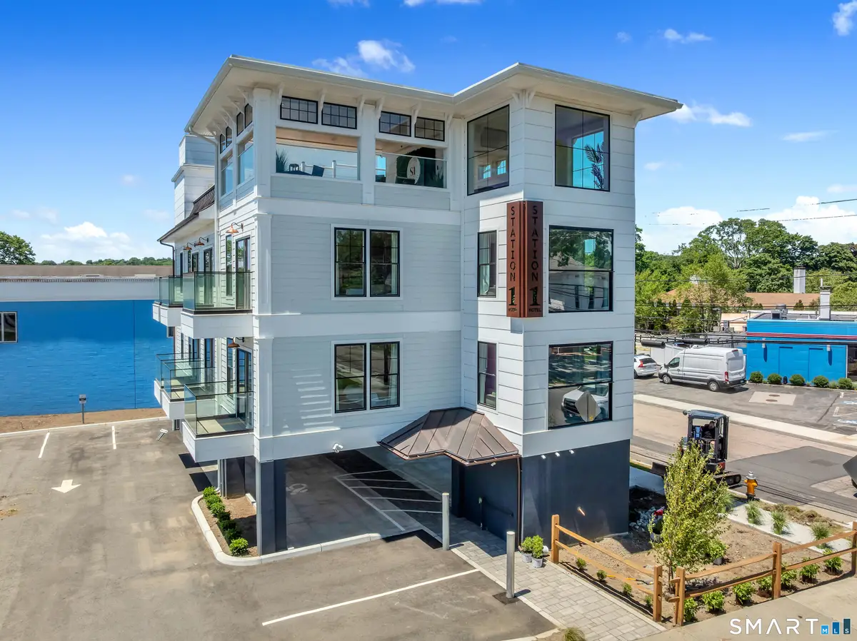 32 Broadway Avenue, Stonington, CT 06378 - #1