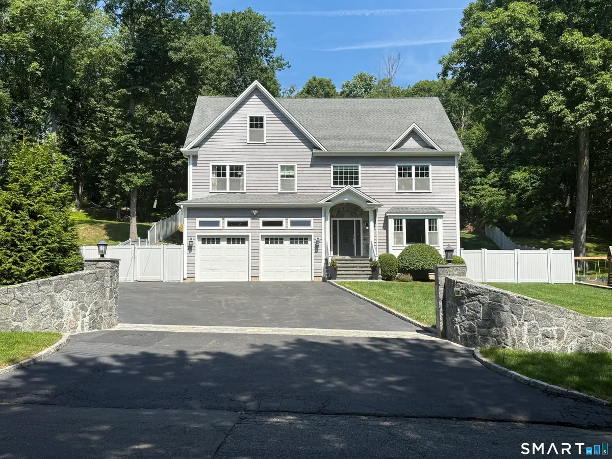 17 Woodlawn Drive, Trumbull, CT 06611 - #1