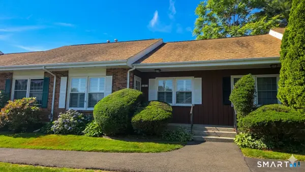 63 Jackson Drive #63, Milford, CT 06460