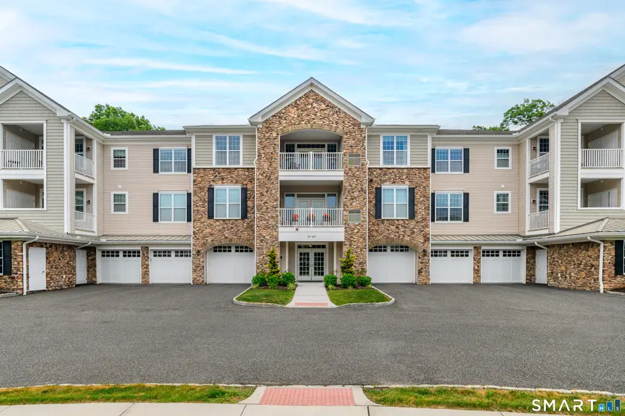 832 Brookside Court #832, Newtown, CT 06470 - #2