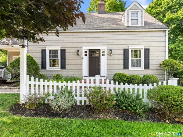 15 Ezra Road, Danbury, CT 06811