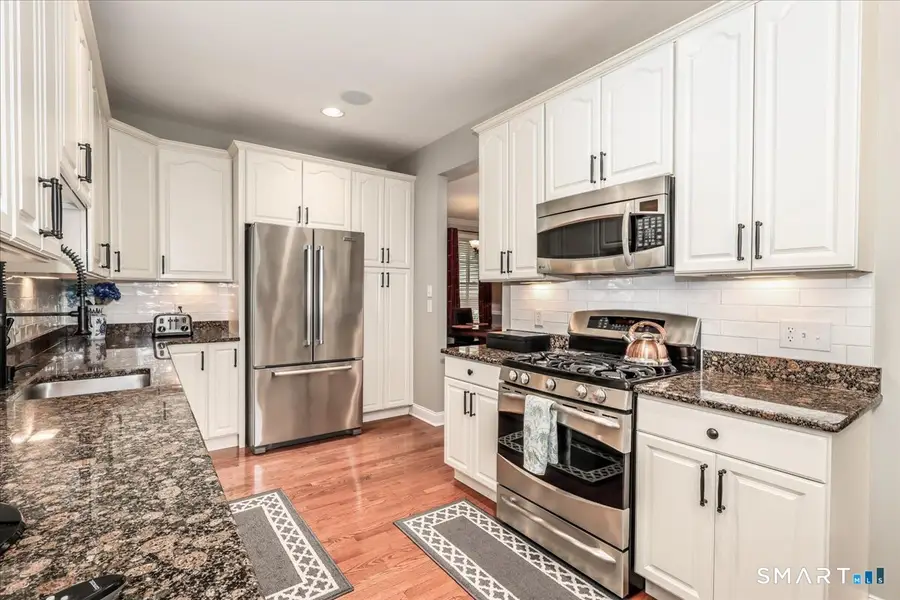 18 Lawrence Avenue #18, Danbury, CT 06810 - #2
