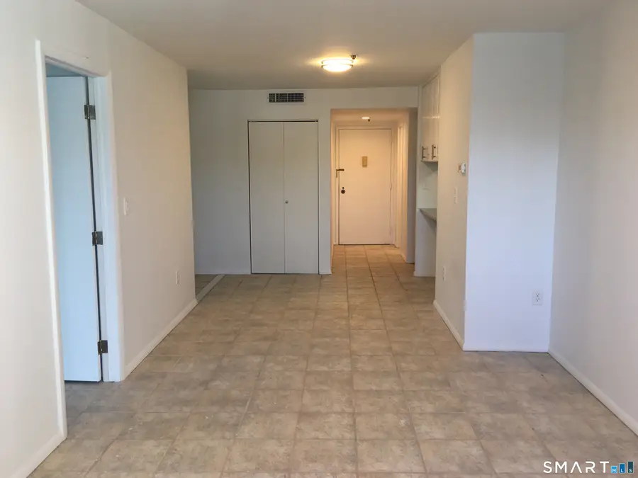 1633 Washington Boulevard #5A, Stamford, CT 06902 - #3