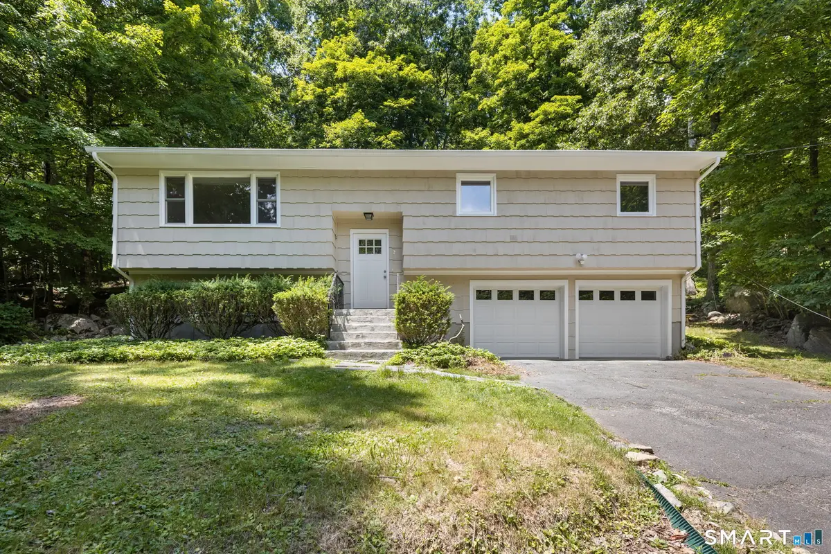 2 Oakwood Drive, New Fairfield, CT 06812 - #1