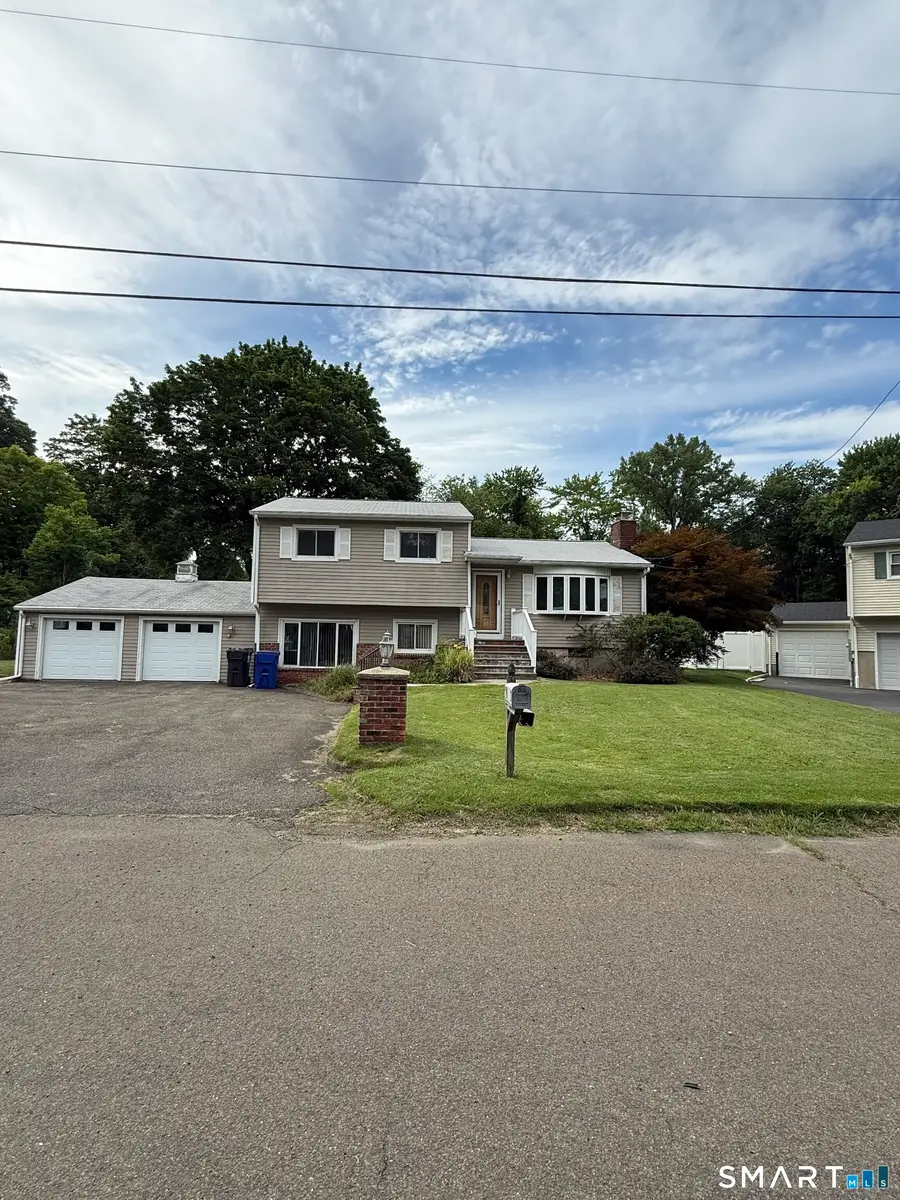 3 Victor Drive, Ridgefield, CT 06877 - #2