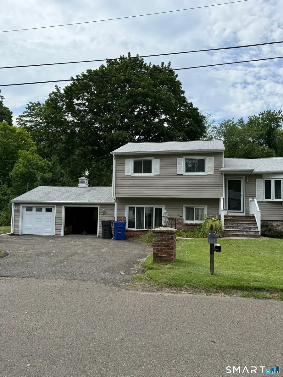 3 Victor Drive, Ridgefield, CT 06877 - #3