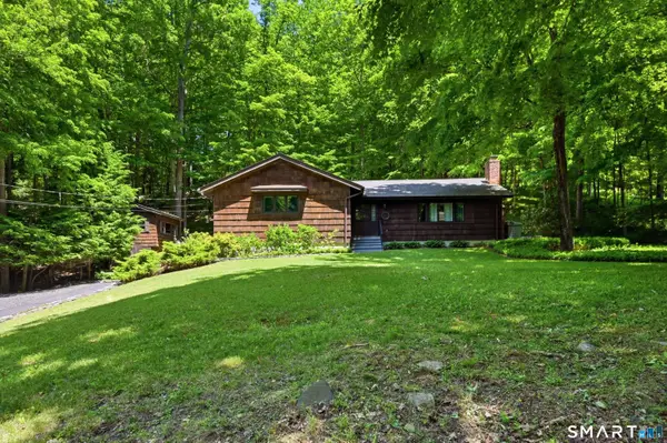11 Wicks Manor Drive, Danbury, CT 06810