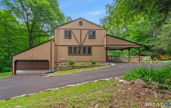 14 Jerome Avenue, Burlington, CT 06013