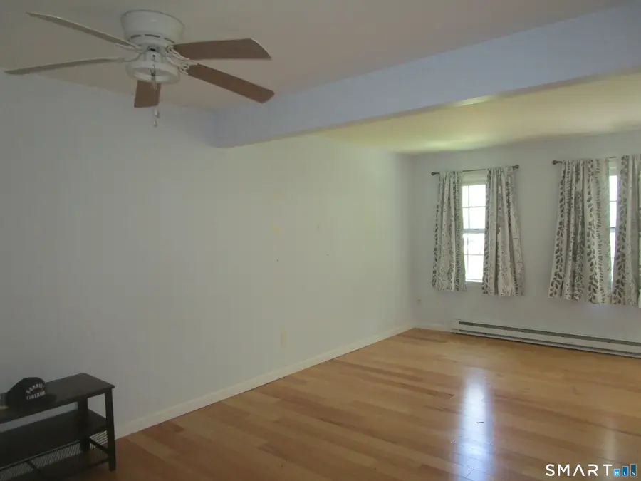 4 Founders Village #4, Clinton, CT 06413 - #2