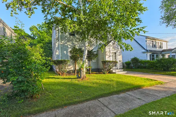 112 Elmer Avenue, Hamden, CT 06514