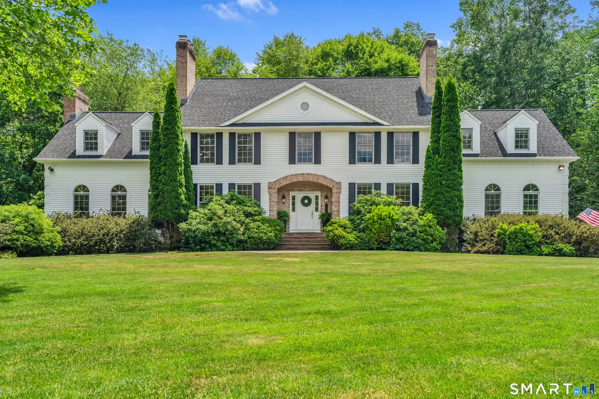 1 Crystal Terrace, Woodbridge, CT 06525 - #1