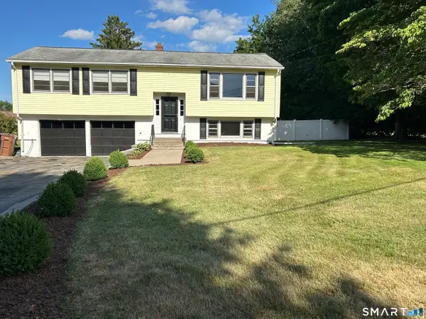 5 Sharon Court, Shelton, CT 06484