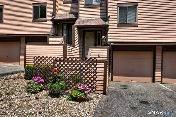 196 New Haven Avenue #431, Derby, CT 06418