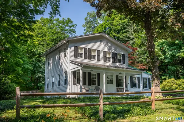 9 Spring Street, Woodbury, CT 06798