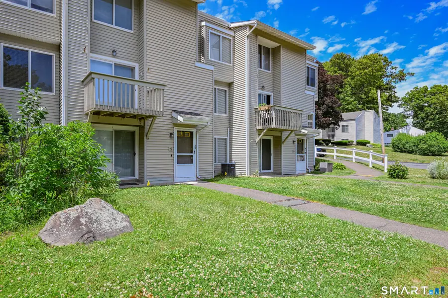 27 Cottonwood Road #27, Newington, CT 06111 - #3