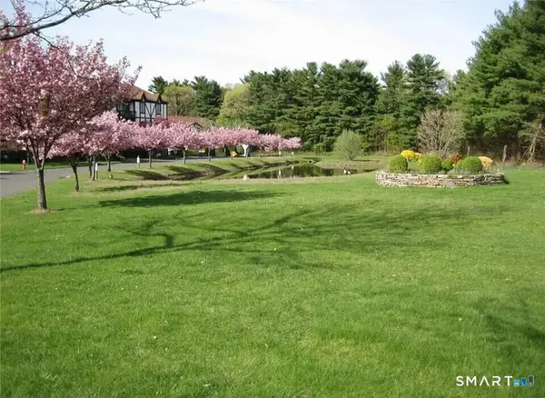 365 Mather Street #27, Hamden, CT 06514