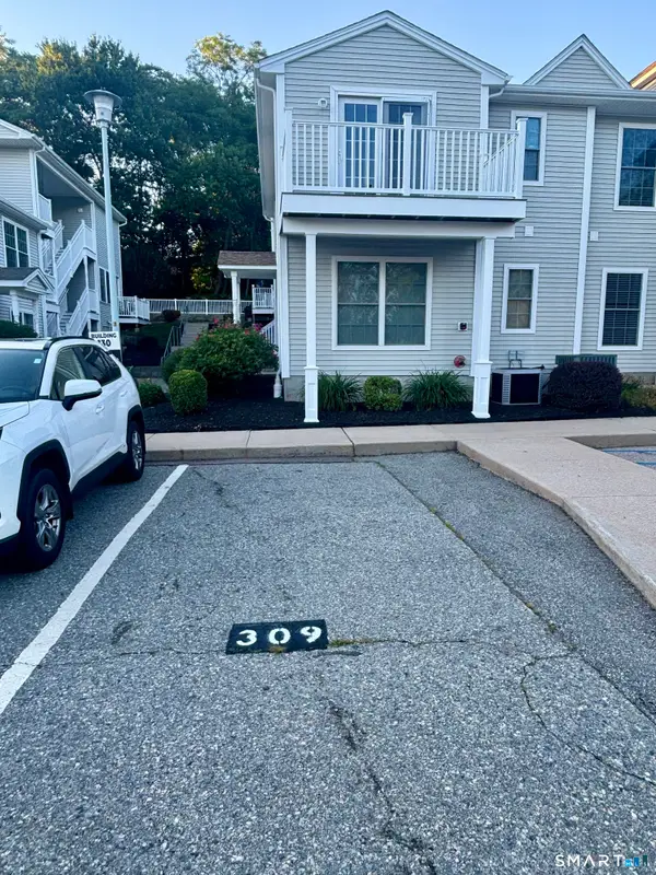 130 Meridian Street #309, Groton, CT 06340