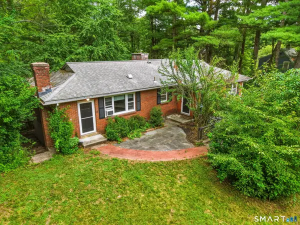 8 Washington Circle, Farmington, CT 06085