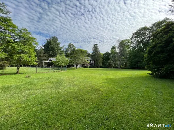 18 Briar Oak Drive, Weston, CT 06883
