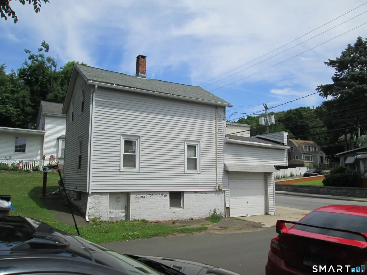 124 Spring Street, Naugatuck, CT 06770 - #1