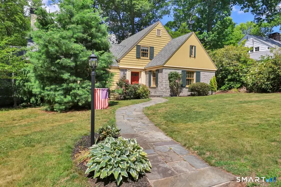 38 Knollwood Road, North Haven, CT 06473 - #2