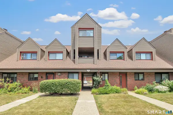 72 Montoya Drive #72, Branford, CT 06405