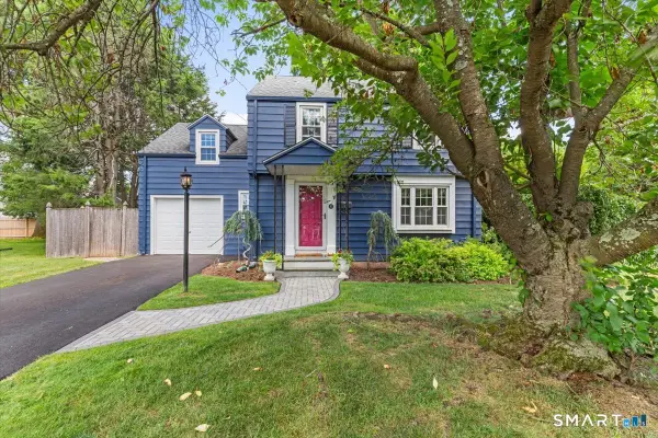 42 Gifford Road, West Hartford, CT 06119