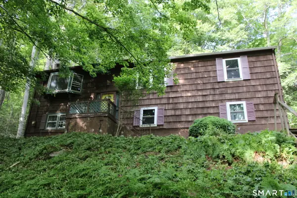 206 Oxford Road, Oxford, CT 06478