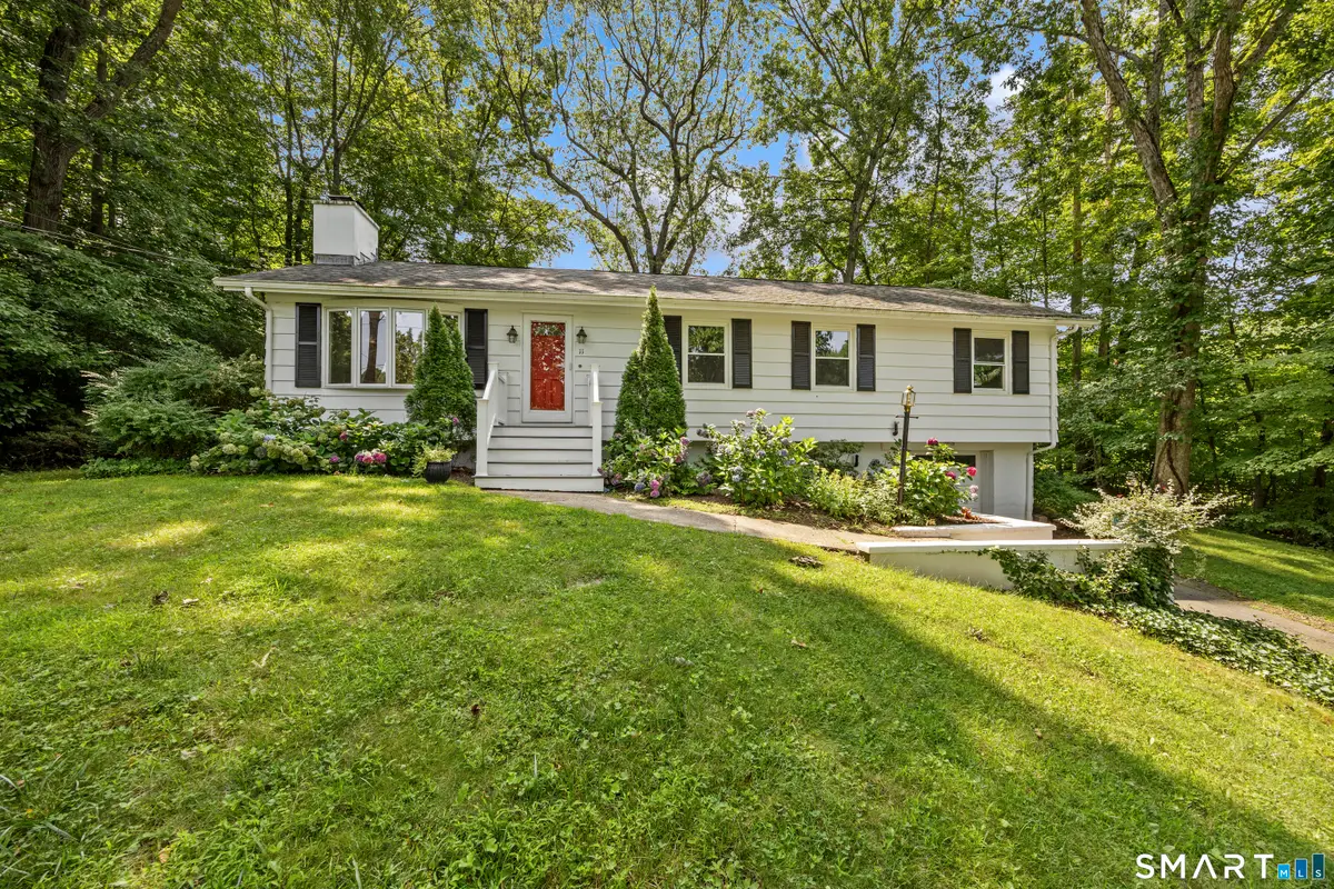 11 Walnut Lane, Northford, CT 06472 - #1