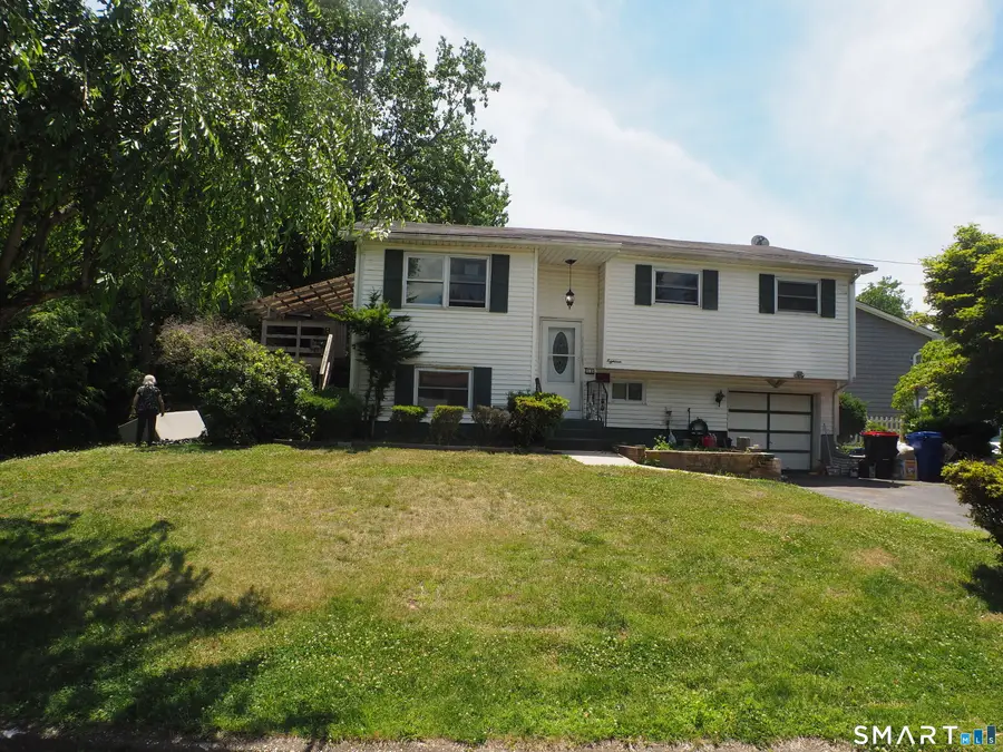 18 Country Club Road, Norwalk, CT 06851 - #2