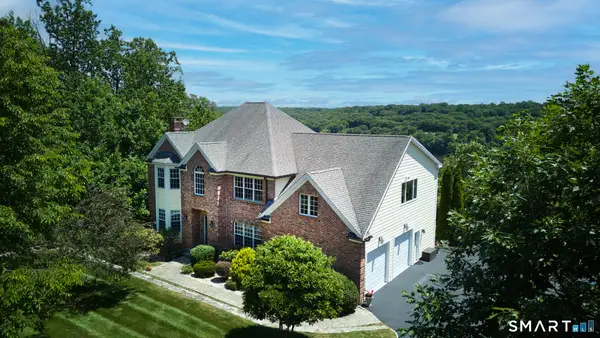 4 Nature Lane, Shelton, CT 06484