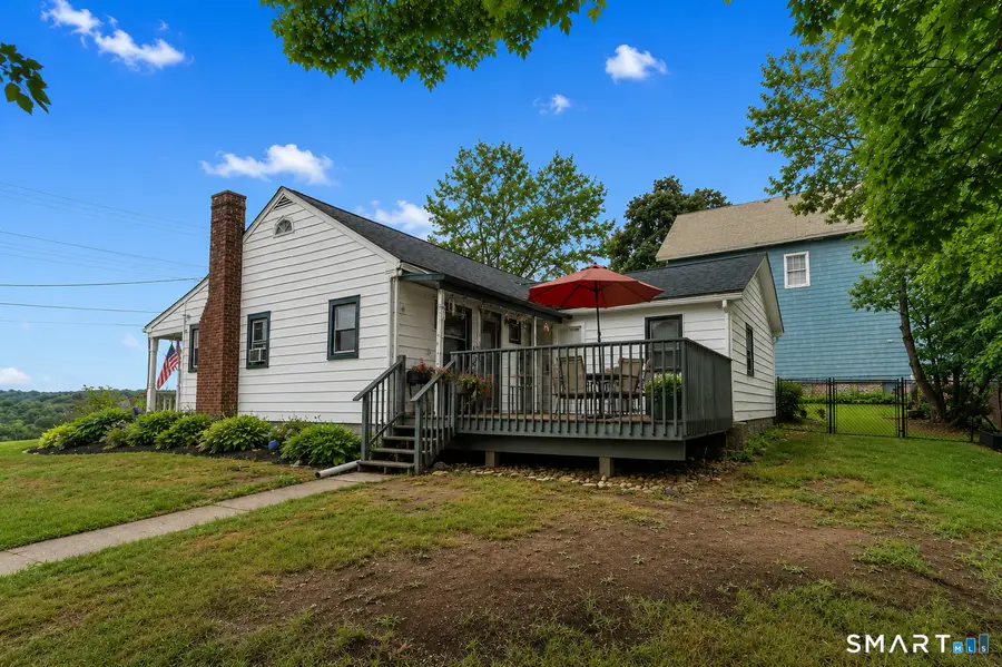 82 South 2nd Avenue, Taftville, CT 06380 - #2