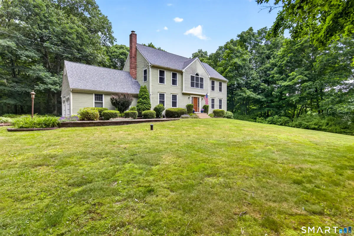 8 Antoinette Lane, Guilford, CT 06437 - #1
